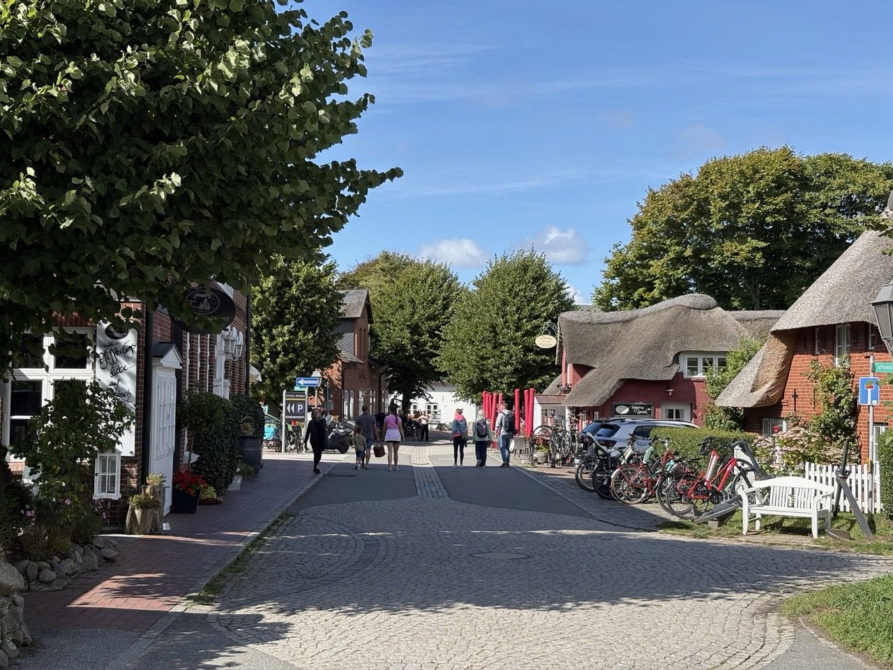 Fahrradtour Amrum: Amrum-Rundtour: Einmal um die Insel – vom Fähranleger über Steenodde, Nebel und Norddorf zum Leuchtturm