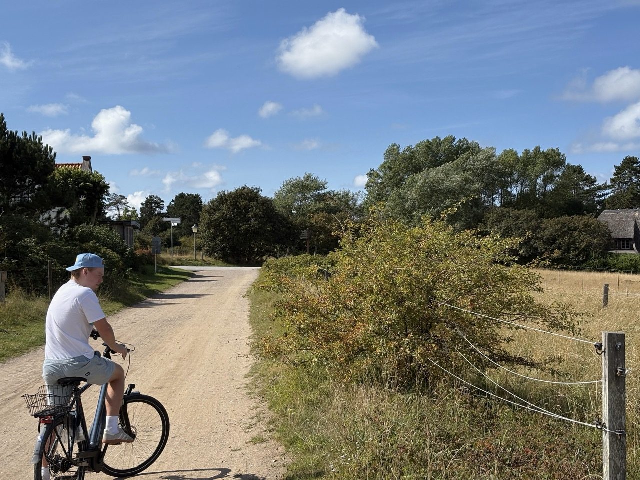 Fahrradtour Amrum: Amrum-Rundtour: Einmal um die Insel – vom Fähranleger über Steenodde, Nebel und Norddorf zum Leuchtturm