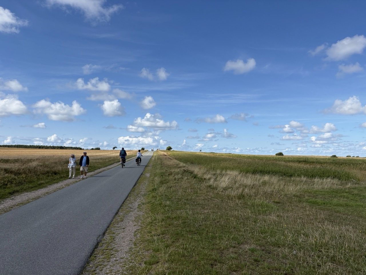 Fahrradtour Amrum: Amrum-Rundtour: Einmal um die Insel – vom Fähranleger über Steenodde, Nebel und Norddorf zum Leuchtturm